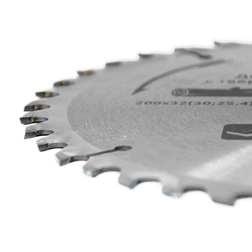 Диск пиляльний по дереву Grad з твердосплавними напайками Ø200 x 32 (30, 25.4) x 40Т, 7000об/хв