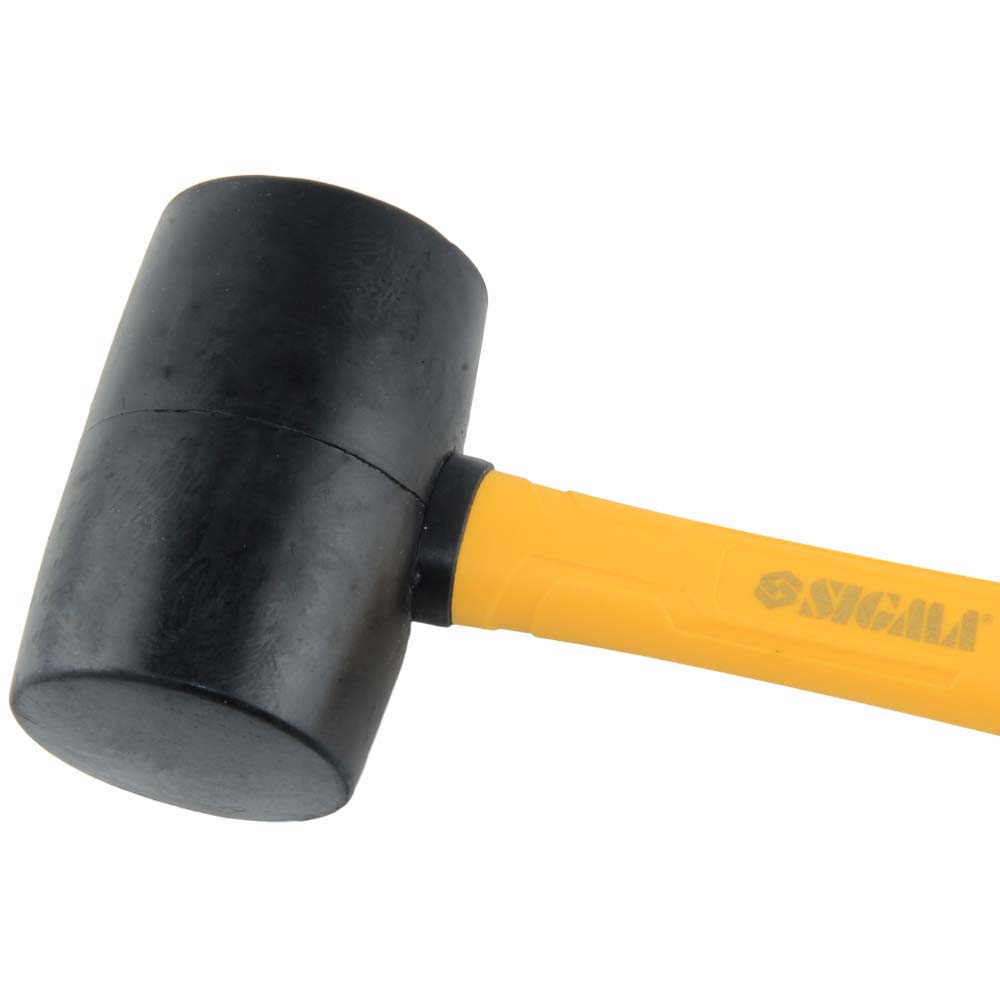 Киянка Sigma гумова чорна 680 г фібергласова рукоятка