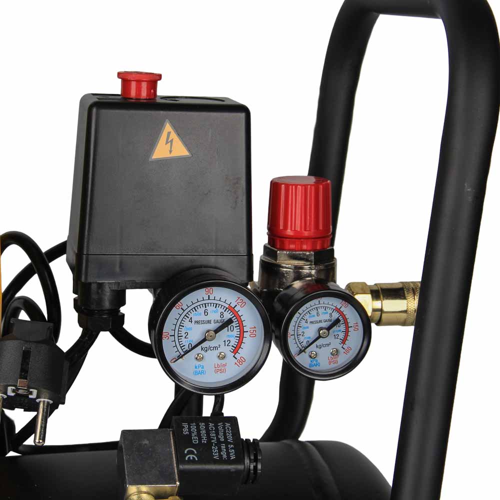 Компрессор Sigma двухцилиндровый безмасляный 1.1кВт 1400об/мин 160л/мин 8бар 58дБ 24л