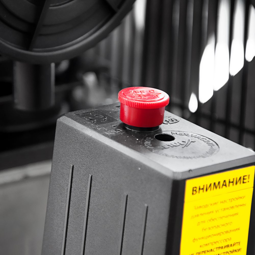 Компрессор Sigma двухцилиндровый ременный (II) 2.5кВт 335л/мин 10бар 50л (2 крана)