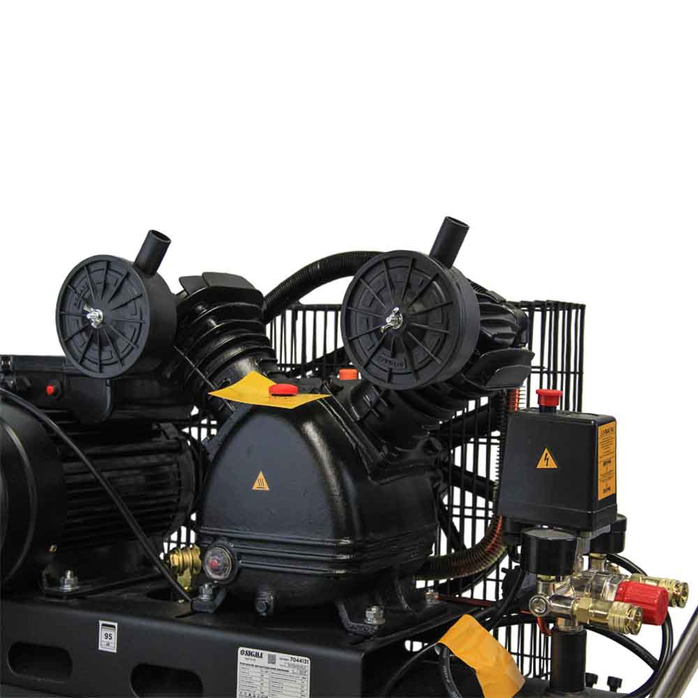 Компрессор Sigma двухцилиндровый ременный (V) 2.5кВт 396л/мин 10 бар 50л (2 крана)