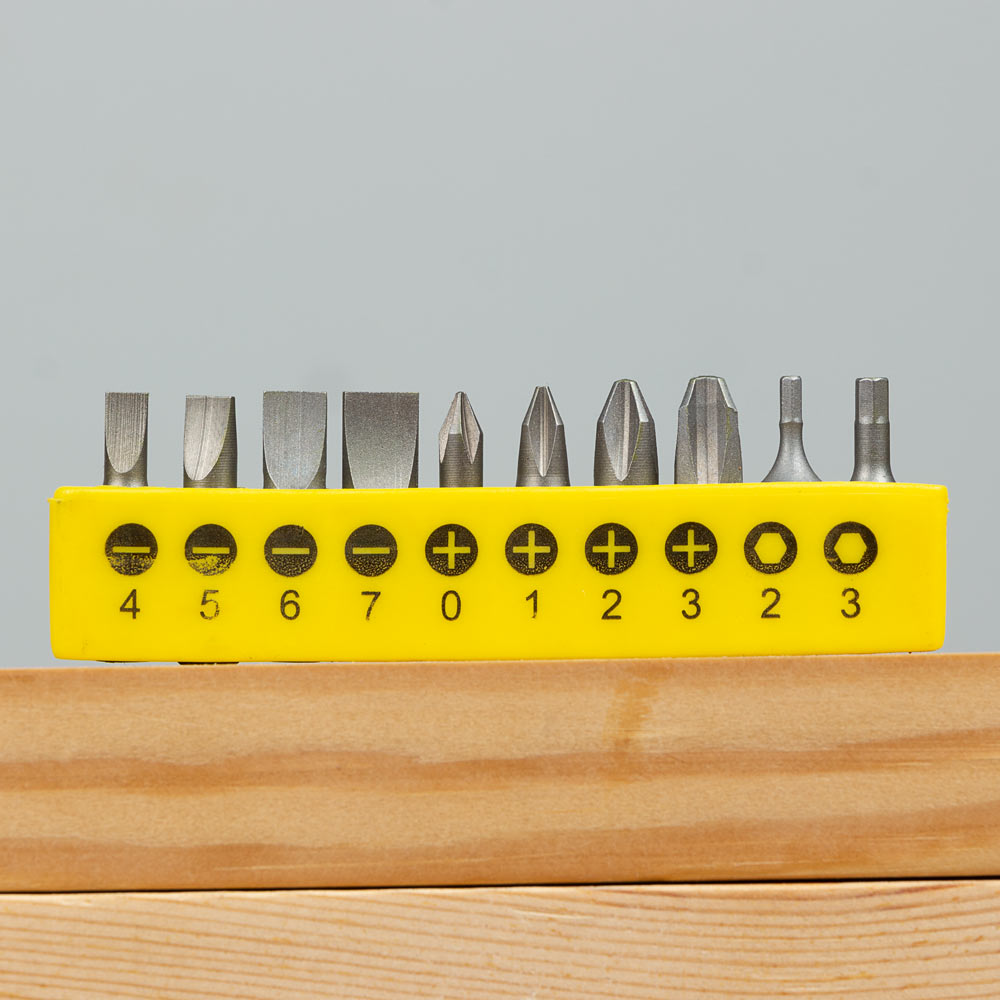 Набір викруток Sigma CrV + біти 27 шт (кейс)