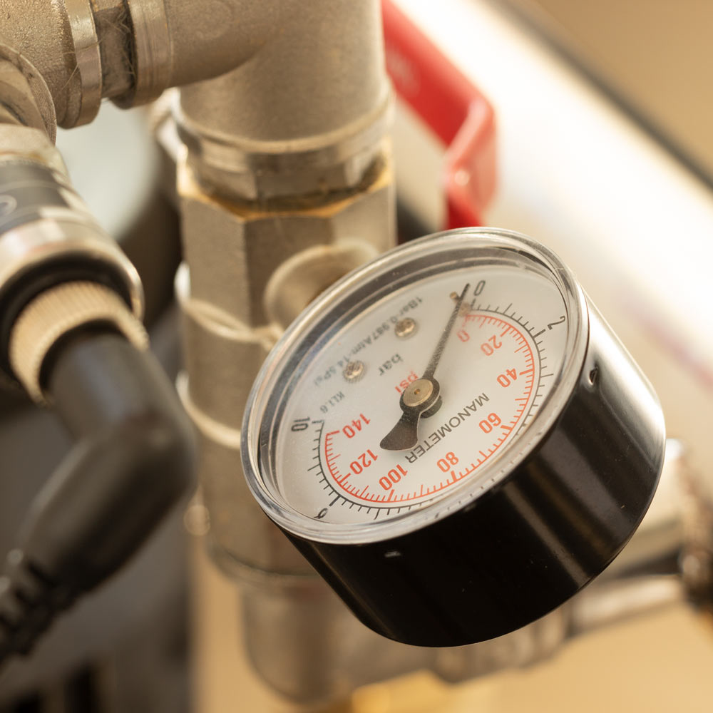 Станция Leo повышения давления 380В 2 x 3.0кВт Hmax 38 м Qmax 450 л/мин 12 л + каскадное управление 3.0